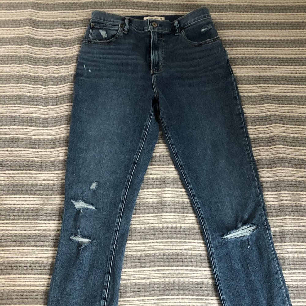 Abercrombie & Fitch Ripped Super Skinny High-Rise Ankle Jeans - Size 29/8L